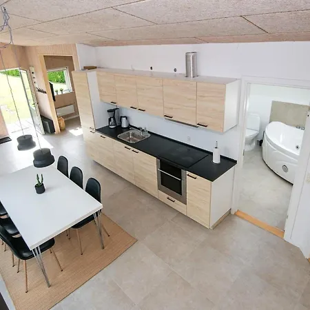 6 Person In Bjert-by Traum Sonder Bjert