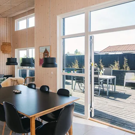 4 Star In Bjert *