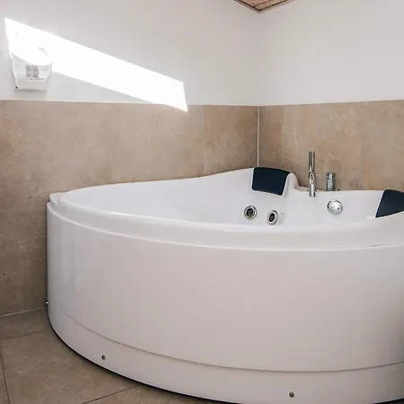 6 Person In Bjert-by Traum Sønder Bjert