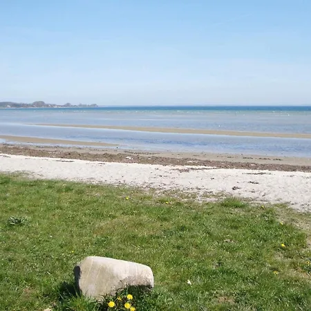 6 Person In Bjert-by Traum * Sønder Bjert